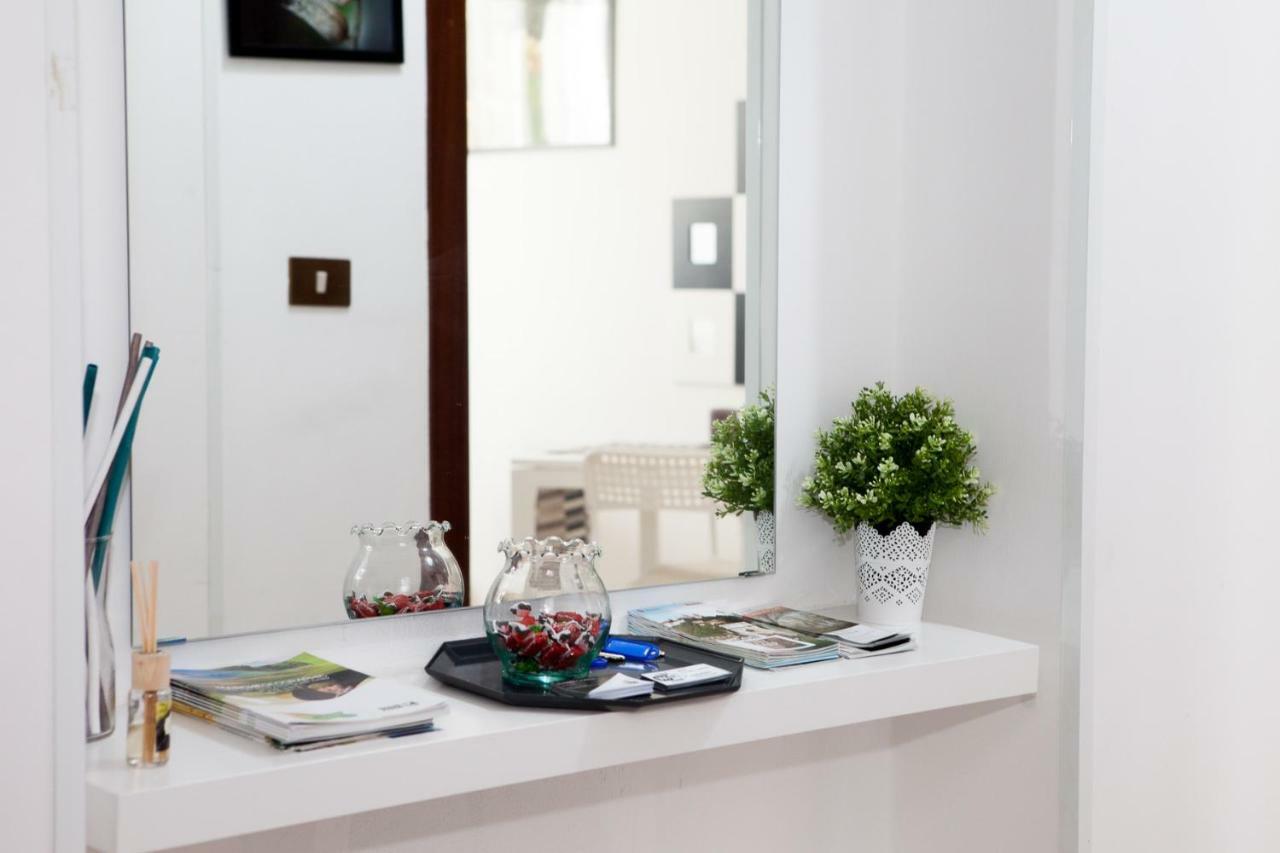 Cleo Iris Apartment Анкона Екстериор снимка